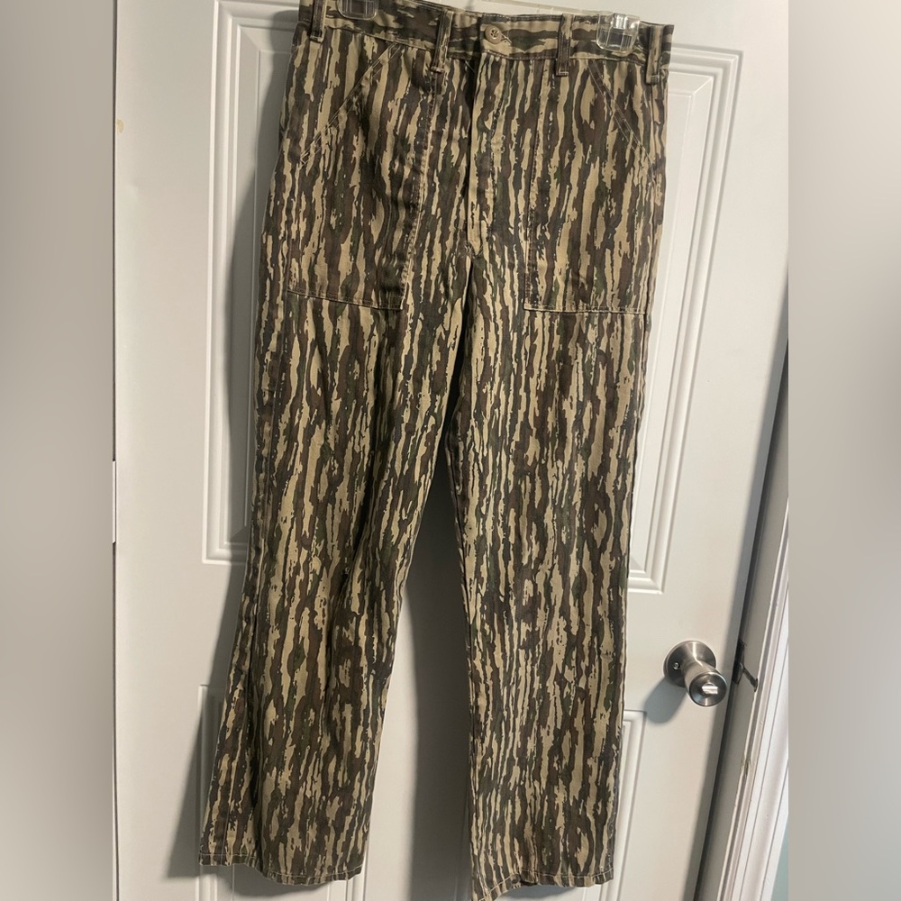 Vintage MADE IN USA Liberty Men's 34x32 Forest Camo Cargo Pants